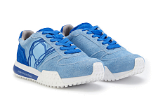 кроссовки